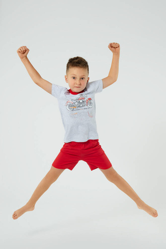 Chlapecké pyžamo Junak s krátkým rukávem, šortky Italská móda - j.melanž/červená