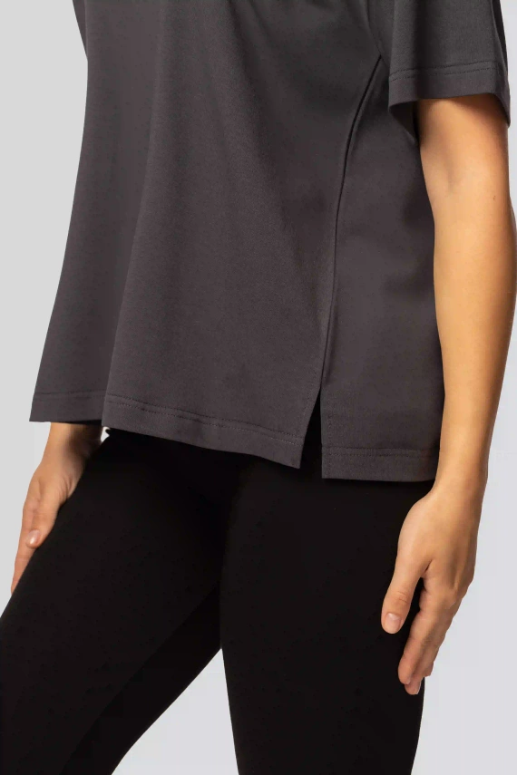 Dámské bavlněné tričko Urban v grafitové barvě - krátký rukáv, klasický střih, módní s rozparky | Vysoce kvalitní materiál, pružnost