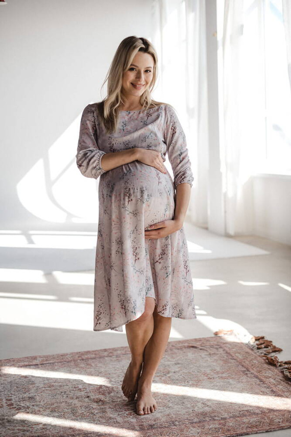 Lovely Dress Midi sukienka ciążowa i do karmienia rękaw 3/4 Milk&Love gołębi szary w kwiaty