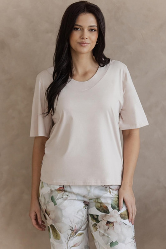 Pyžamo 3567 Aphrodite Taro beige- Bavlněné dámské pyžamo s květinovým potiskem, rukáv 7/8