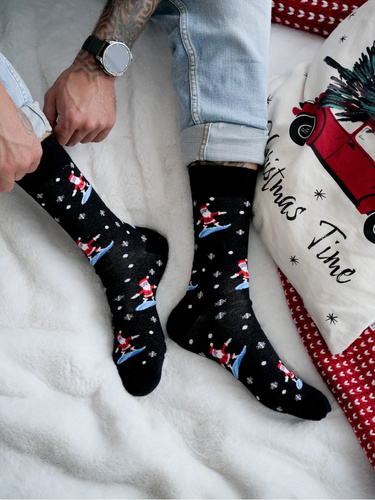 1290-032 Pánské vánoční ponožky Milena - Santa on Snowboard, černé