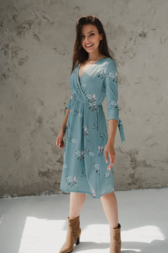 Two Ways MIDI Sukienka ciążowa i do karmienia Milk&Love eukaliptus w hortensje