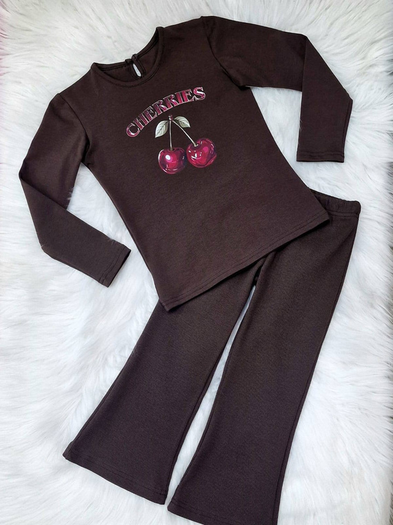 Dívčí halenka Cherries Bambarillo tmavě čokoládová bavlna, dlouhý rukáv, s potiskem