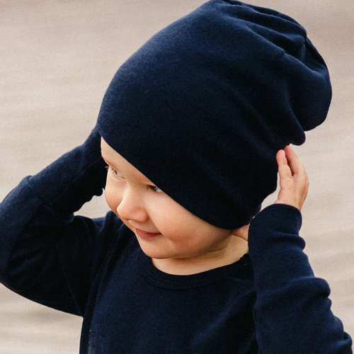 Dětská čepice Eevi z merino vlny - tmavě modrá, měkká a prodyšná