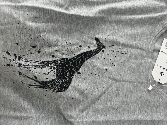 BD1700-008 Moraj dámská halenka s krátkým rukávem - šedá, žirafa