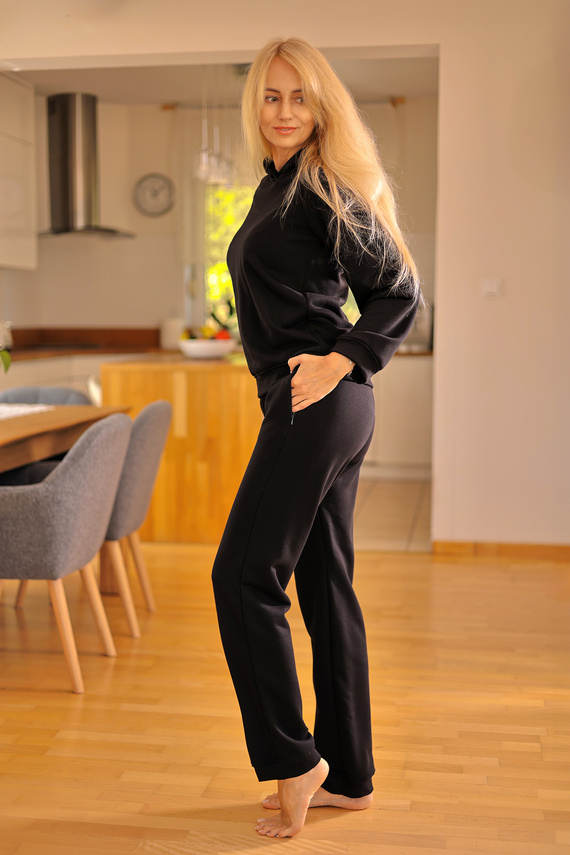 Brav dámské tepláky Mirale | Pohodlný bavlněný komplet | Polská výroba - černá