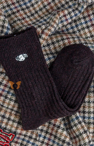 YN5035 Dámské teplé ponožky Magnetis hnědé - žebrované s aplikací