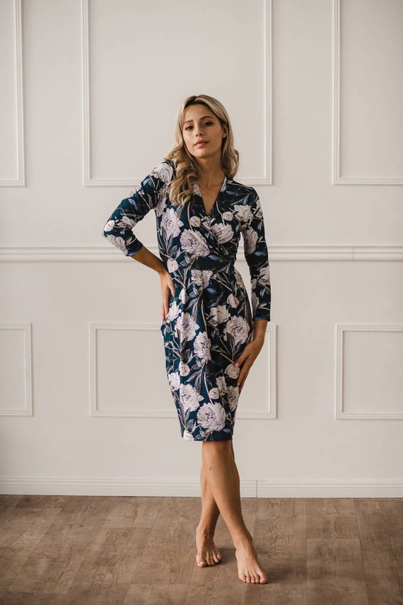 Grow with me sukienka ciążowa i do karmienia Milk&Love granatowa w piwonie