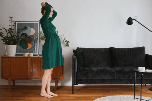 Carry Sukienka ciążowa i do karmienia rękaw 7/8 Milk&Love butelkowa zieleń