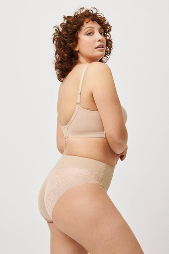 19617 Ysabel Mora dámské kalhotky béžové - krajkové, pohodlné, klasické