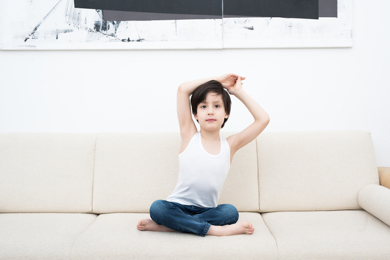 Chlapecká vesta Tomi, široká ramena Italian Fashion - bílá