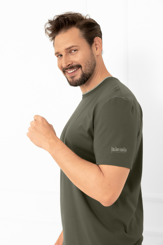 Krystian Italian Fashion pánské olivové pyžamo - bavlna, tričko a krátké šortky