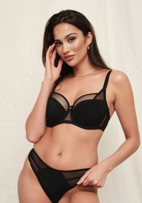 BC-676 Sophie Polovyztužená podprsenka Kinga černá