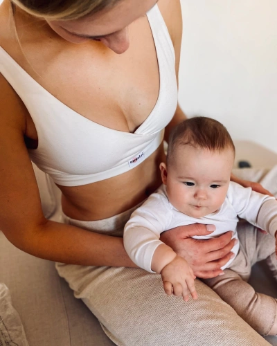 Milk&Love Mombri Klasyk nepromokavá kojicí podprsenka white 