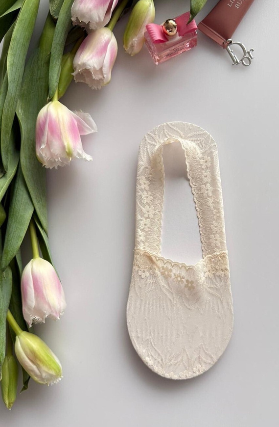 Dámské balerínkové ponožky Magnetis krajkové se silikonem – neviditelné beige