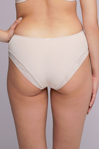 Figs Ava 2256 beige - klasický střih, hladké mikrovlákno, pohodlí a jemná krajka