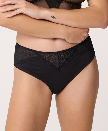 Dámské kalhotky Babell 225 bavlněné s krajkou – klasické a pohodlné