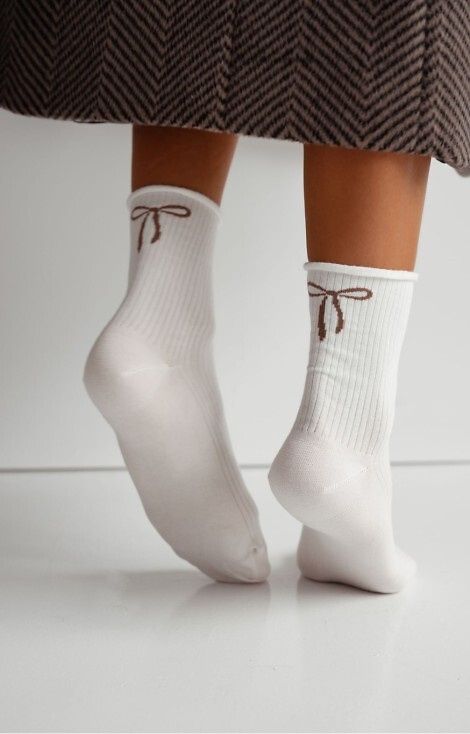 0200-193 Dámské ponožky s mašlí Milena ecru-bavlněné žebrované