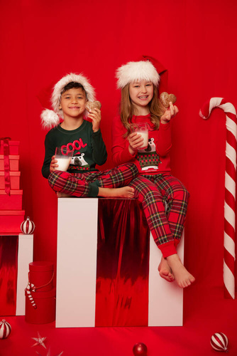 Tess Dětské pyžamo Italian Fashion - červené/potisk