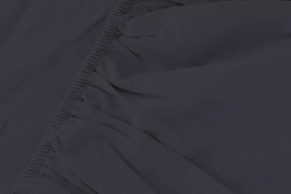 Mikrosaténové prostěradlo s gumou Poly Detexpol hladké a pohodlné black