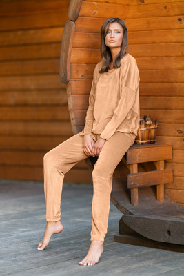 Dámská dlouhá souprava Juga. rukáv, délka. italská móda velbloudí kalhoty