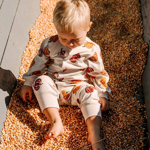 Eevi Halloween dětské pyžamo - ecru, dýně, bez nohou, bavlna