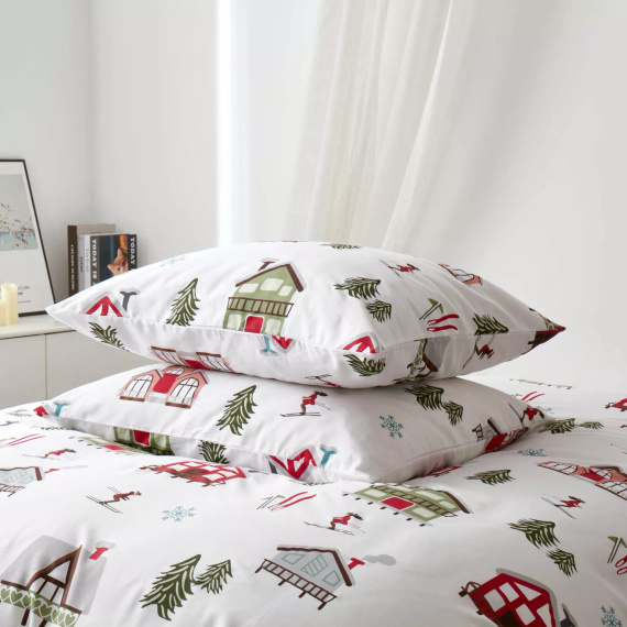Lyžování Vánoční bavlněné saténové povlečení Spod Igły i Nitki bílá červená zelená - elegantní a měkké