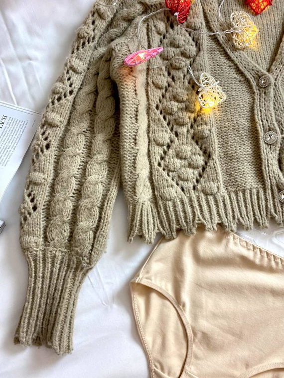 018 Sara Kalhotky s vysokým sedem De lafense - béžové