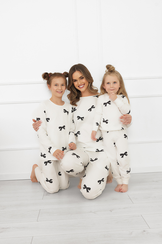 Dívčí pyžamo Figaro - ecru, bavlna, dlouhé rukávy a kalhoty Italian Fashion