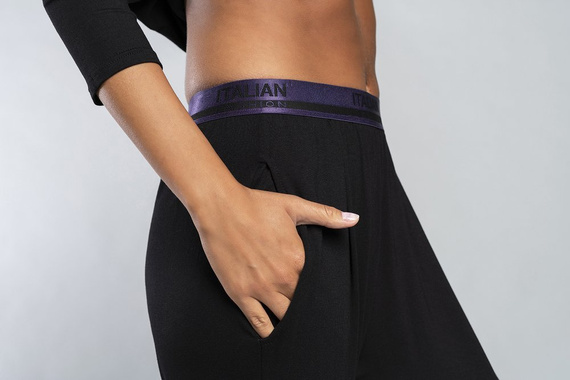 Styl Dámská souprava s 3/4 rukávy, délka.kalhoty Italian Fashion černé