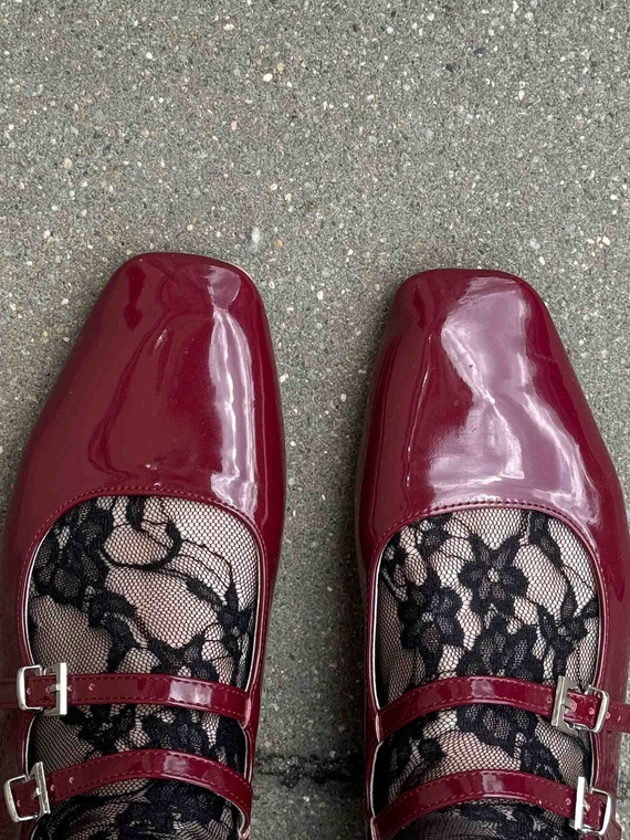 Dámské koronkové ponožky I1100 Ismena Fiore – květinový vzor, falbanka, elegantní vzhled