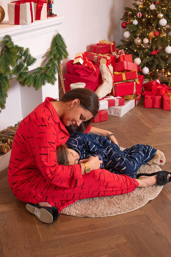 718 Madeleine Cat Love Dámské pyžamo Forex - červené