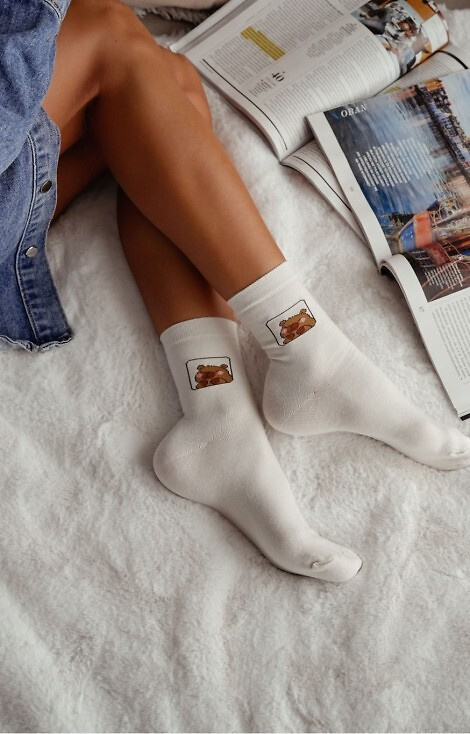 0200-186 Kapibara Dámské ponožky Milena ecru - bavlna, vzorované