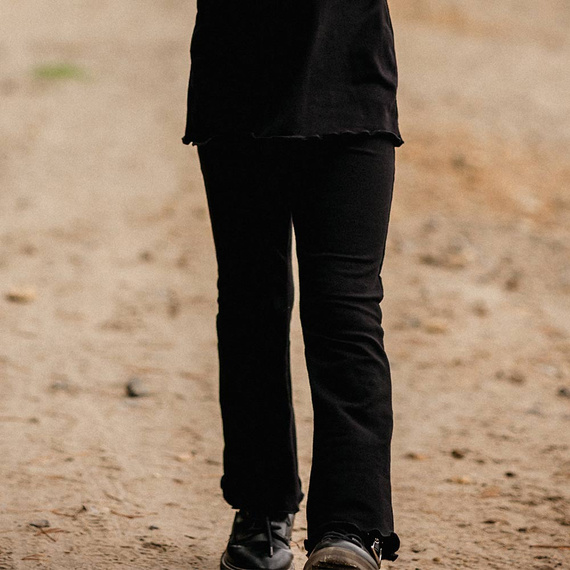 Simply Comfy Dětské legíny do zvonu Eevi černé - 100% bavlna, pohodlné a stylové