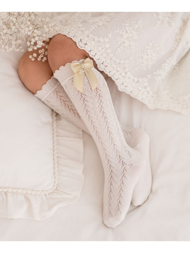 1382 Dětské ažurové podkolenky s mašlí - bavlna Milena, Ecru