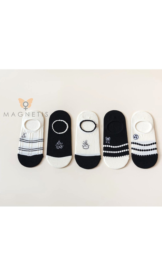 Dámské balerínkové ponožky CC-251109 Magnetis – bavlněné stopky se silikonem