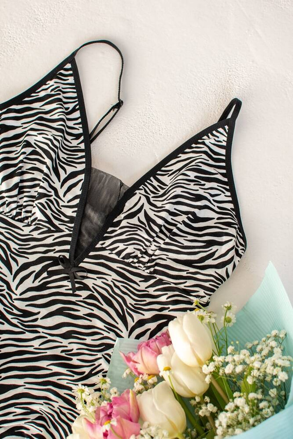 746 Noční košile Savannah De Lafense - bílo-černá