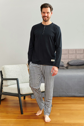 7369 Doctor Nap Pánské bavlněné pyžamo - klasický střih a přirozené pohodlí pro každou noční akci