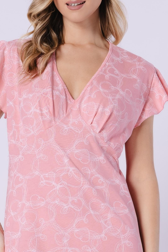 Noční košile Marietta Leveza 1714 z korálové bavlny, délka ke kolenům, výstřih do V