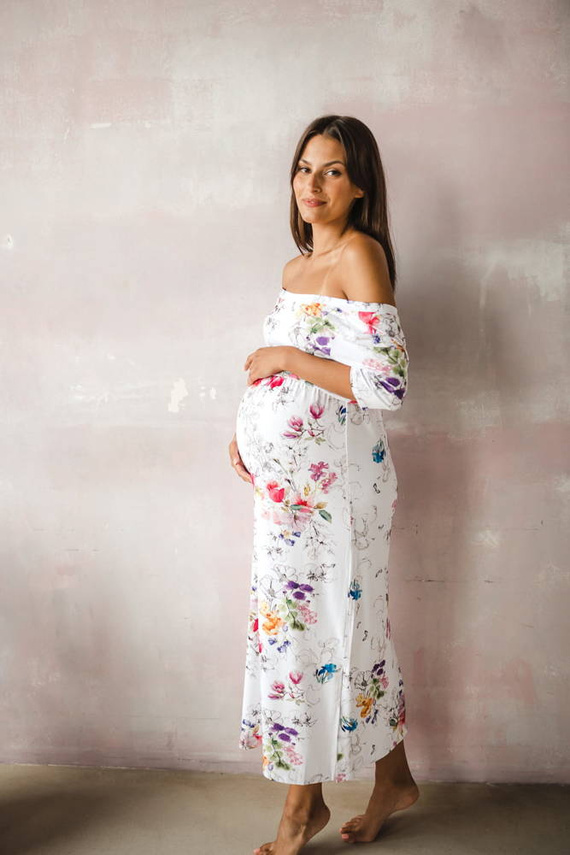 Sukienka ciążowa i do karmienia Two Ways LONG Milk&Love biała w kolorowe kwiaty