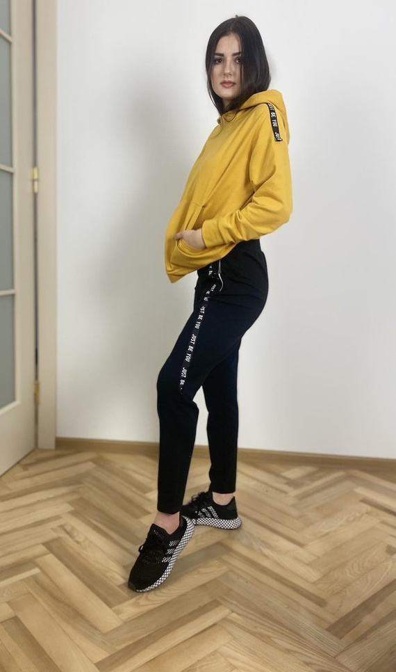 496 Dámská tepláková souprava Just Forex - medová