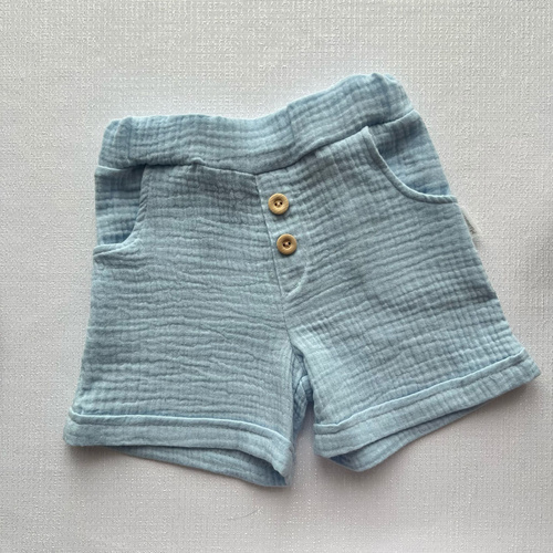 SZ55308 Mamatti Mušelínové Kraťasy s Kapsami a Dřevěnými Knoflíky