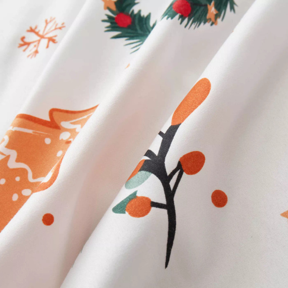 Perníkové vánoční mikrosaténové povlečení bílé I25 Spod Igły i Nitki - měkké, hladké a odolné