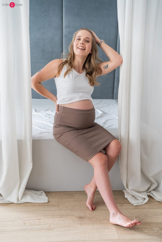Spódnica ciążowa Tummy z dzianiny w prążki Milk&Love cappuccino