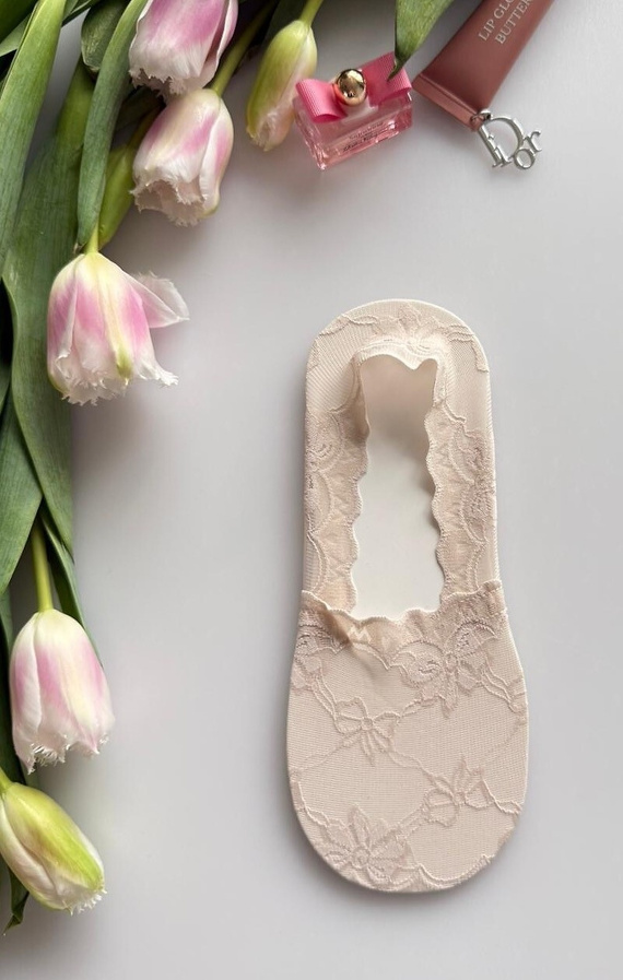 Dámské balerínky Magnetis krajkové se silikonem proti skluzu