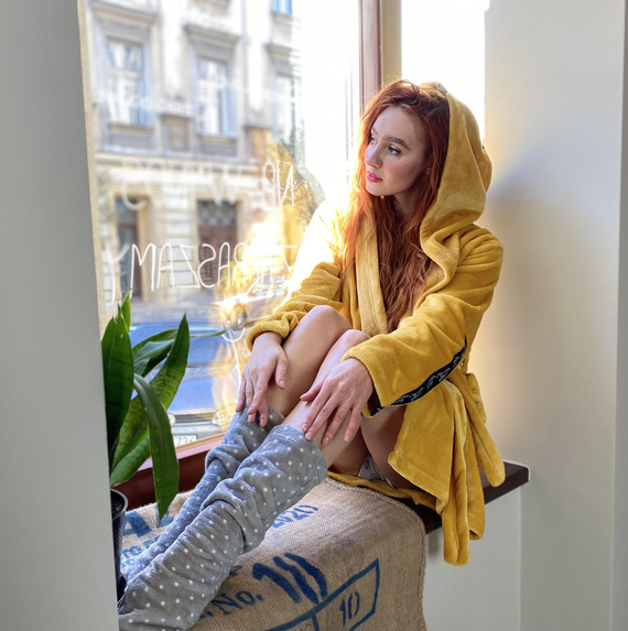 626 Abigail Dámský krátký župan Forex - medový