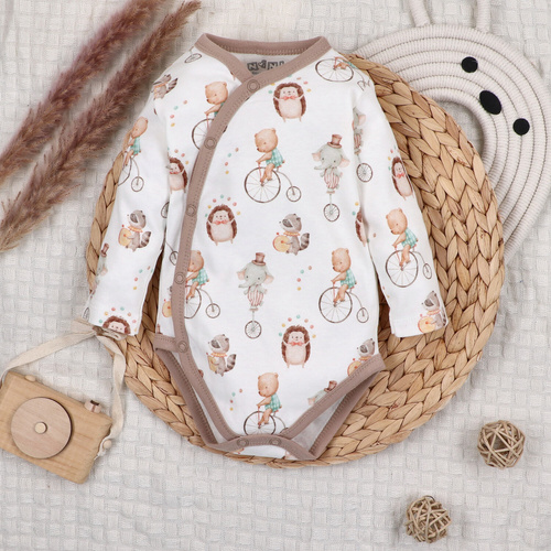 ABN-5581 Cirkusové dětské obálkové body od Nini - 100% organická bavlna, zapínání bez niklu, vyrobeno v Polsku