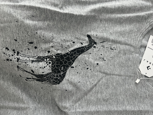 BD1700-008 Moraj dámská halenka s krátkým rukávem - šedá, žirafa