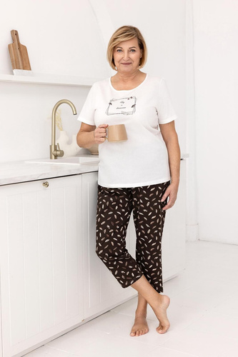 733 Bavlněné pyžamo Regina v barvě ecru, krátké rukávy, půlkruhový výstřih, potisk na přední straně