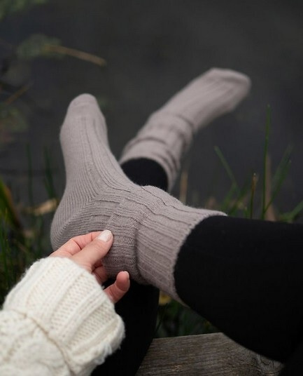 Dámské ponožky Gabriella SW/069 graphite - merino vlna, žebrované, s netlačícím páskem